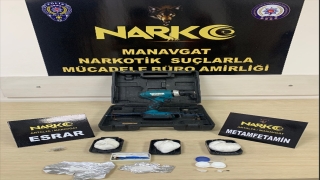 Antalya’da uyuşturucu operasyonunda 2 zanlı tutuklandı