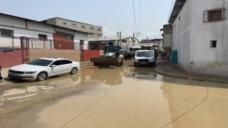 Mersin’de sağanak etkili oldu