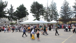 Serik’te kermes ve halk oyunları şenliği düzenlendi