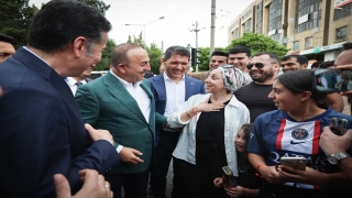 Dışişleri Bakanı Mevlüt Çavuşoğlu ile Sinan Oğan, Antalya’da vatandaşlarla buluştu