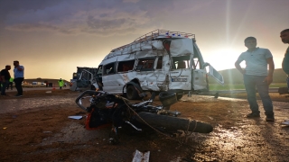 TAG Otoyolu’ndaki zincirleme trafik kazasında 2 kişi öldü, 20 kişi yaralandı