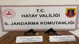 Hatay’da bir otomobilde silah ele geçirildi