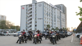 Mersin’de uyuşturucu satıcılarına yönelik şafak baskınında 21 zanlı yakalandı