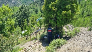 Sütçüler’de tarlasını ilaçlarken kalp krizi geçiren kişi hayatını kaybetti