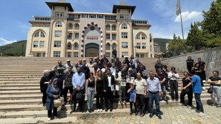 Depremzede ailelerden Ebrar Sitesi’nin yıkılmasına ilişkin suç duyurusu