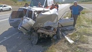 Kahramanmaraş’ta iki otomobilin çarpıştığı kazada 1 kişi öldü, 7 kişi yaralandı