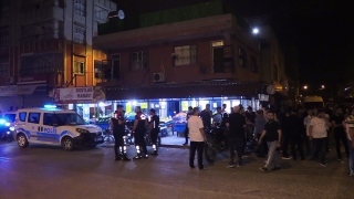 Adana’da otomobille çarpışan ekip motosikletindeki 2 polis ağır yaralandı