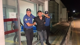 Adana’da trafik kazası sonrası bıçaklı saldırıya uğrayan sürücü yaralandı