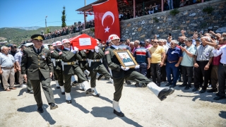 Şehit Piyade Uzman Çavuş Alpay Aras Antalya’da toprağa verildi