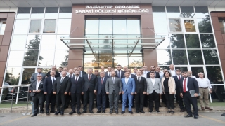 Sanayi ve Teknoloji Bakanı Kacır, Gaziantep’te esnaf ve sanayicilerle buluştu