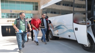 Antalya’da aranan 44 zanlı yakalandı