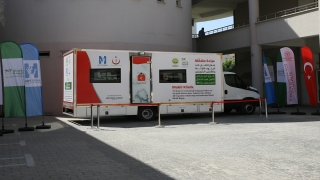 Filistinli hayırseverler tarafından alınan mobil klinik aracı, Gaziantep’e teslim edildi