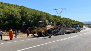 Antalya’nın Demre ilçesinde çıkan orman yangını kontrol altına alındı