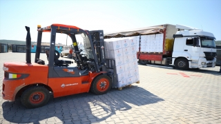 TDV, Kahramanmaraş’taki depremzedelere 7 bin gıda ve hijyen kolisi dağıttı