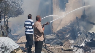 Adana’da ormanlık alana sıçrayan yangın söndürüldü