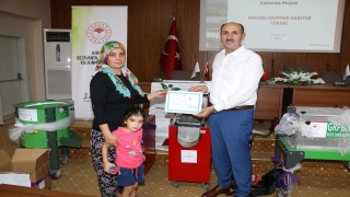 Adana’da çiftçilere ekipman desteği yapıldı