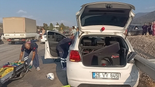 Osmaniye’de çarpışan iki otomobildeki 4 kişi yaralandı