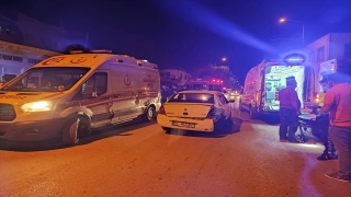 Adana’da 2 otomobilin çarpıştığı kazada 7 kişi yaralandı