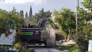 Hatay’da yıkım çalışması devam ediyor