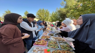 GAÜN’de ”Gazze Dayanışma Kermesi”