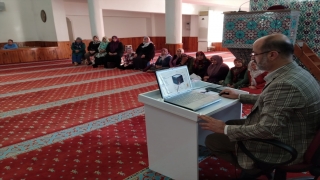 Silifke’de umre yolcularına seminer verildi