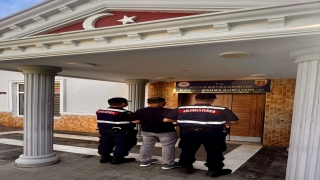 Antalya’da çeşitli suçlardan aranan 1 şüpheli yakalandı