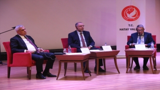 ”Cumhuriyet’in 100. yılında Hatay” sempozyumu gerçekleştirildi