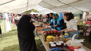 Osmaniye’de Filistinliler yararına kermes düzenlendi