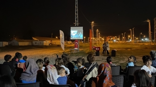 Hatay’da konteyner kentte sinema etkinliği düzenlendi