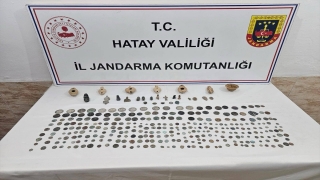 Hatay’da evinde tarihi eser, silah ve mühimmat bulunan zanlı tutuklandı