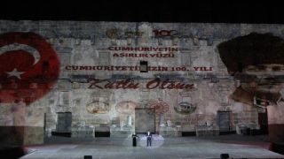 Aspendos Antik Tiyatrosu’nda ”Cumhuriyet’in Asırlık Yüzü” gösterisi yapıldı