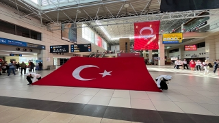 Fraport TAV Antalya Havalimanı’nda Cumhuriyet’in 100. yılı kutlandı