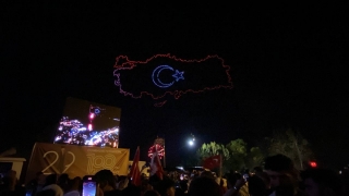 Antalya semalarında Cumhuriyet’in 100. yılı dolayısıyla 500 dronla ışık gösterisi