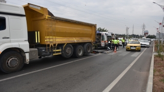 Adana’da kamyonun çarptığı yaya hayatını kaybetti