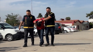 Adana’da kameradan belirlenerek yakalanan kapkaççı tutuklandı