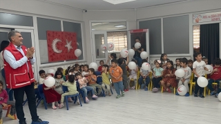 Türk Kızılay gönüllüleri Dörtyol’da öğrencilerle buluştu