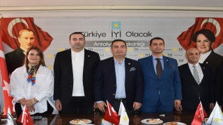 İYİ Parti’li Burak Akburak, Antalya’da konuştu: