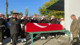 Trafik kazasında hayatını kaybeden Sözleşmeli Er Çağlar, Kahramanmaraş’ta toprağa verildi