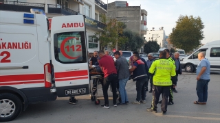 Osmaniye’de otomobilin çarptığı kadın yaralandı