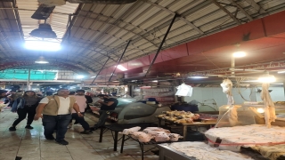 Adana’da sağlıksız koşullarda satılan 300 kilogram sakatat imha edildi