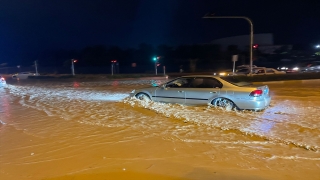 Mersin’de sağanak hayatı olumsuz etkiledi