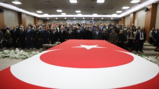 Nizip’te 24 Kasım Öğretmenler Günü kutlandı