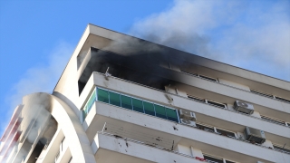 Adana’da apartman dairesinde çıkan yangın söndürüldü