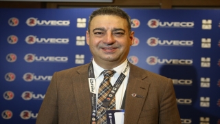 Prof. Dr. Hakkı Tankut Akay: Şah damarı tıkanıklığı ölüm riskini artırıyor