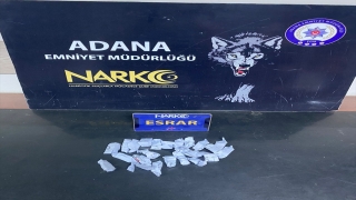 Adana’da uyuşturucu operasyonunda yakalanan 2 zanlı tutuklandı