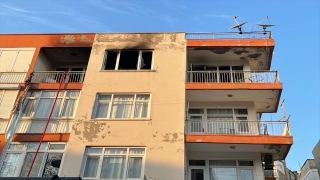 Antalya’da yangında dumandan etkilenen bir kişi hastaneye kaldırıldı