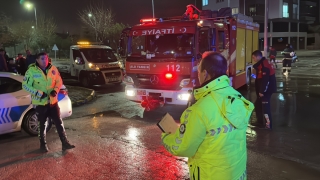 Isparta’da çarpışan iki otomobildeki 2 kişi yaralandı