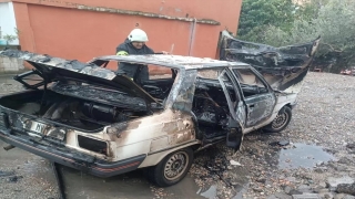 Hatay’da otomobilde çıkan yangın söndürüldü