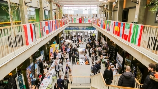 Özyeğin Üniversitesi öğrencileri, otelcilik ve yiyecekiçecek şirketleriyle bir araya geldi