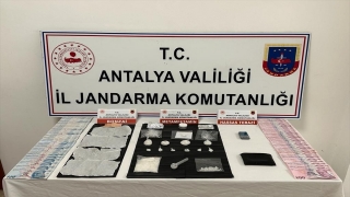 Antalya’da uyuşturucu operasyonunda 4 şüpheli yakalandı